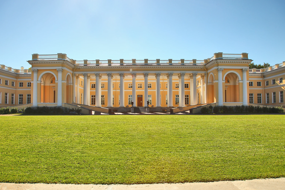 Александровский дворец